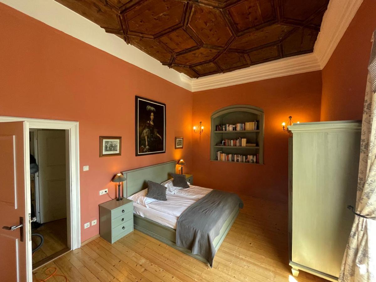 Schloss Moosburg Gaestehaus Dış mekan fotoğraf